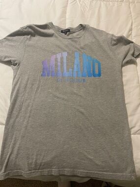 Milano Di Rouge Grey Tee with Blue-Purple Gradient Logo